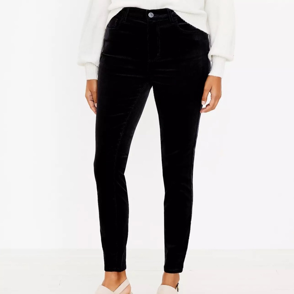 LOFT Black Curvy Skinny Corduroy Pants, Size 4 Curvy